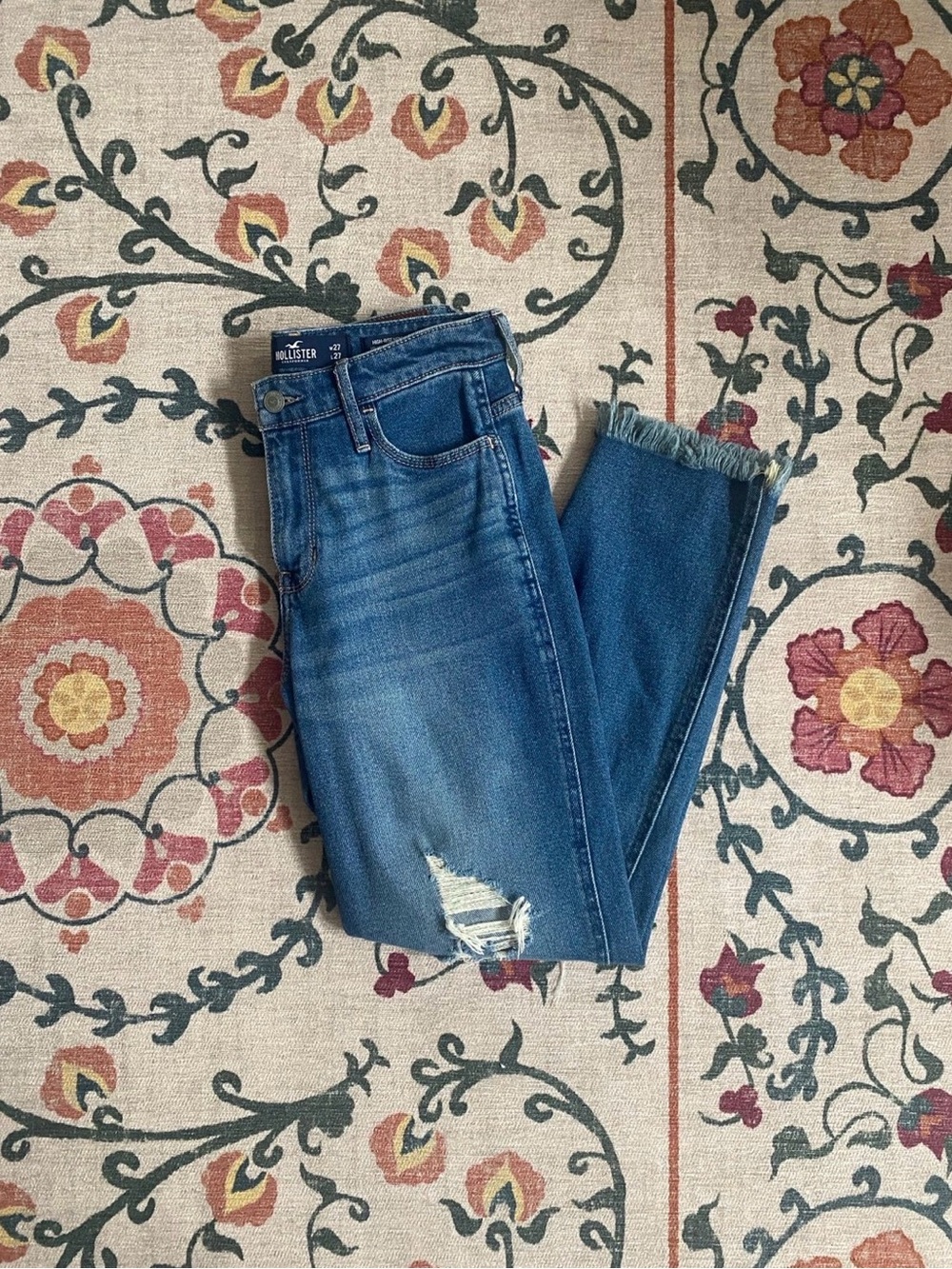 Hollister High Rise Mom Jean Vintage Stretch